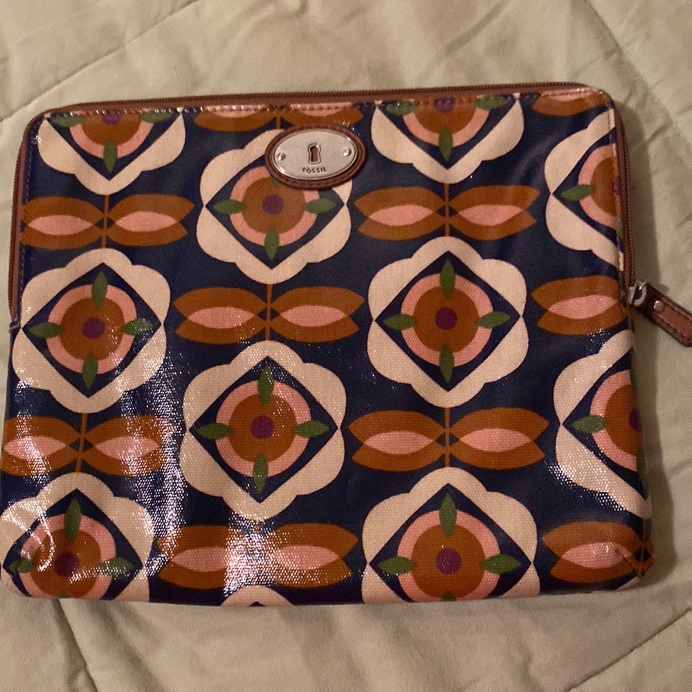 FOSSIL IPad case/cover - Picture 3 of 3
